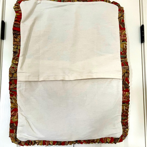 Country Curtains Drapery and Pillow Shams - Picture 9 of 11